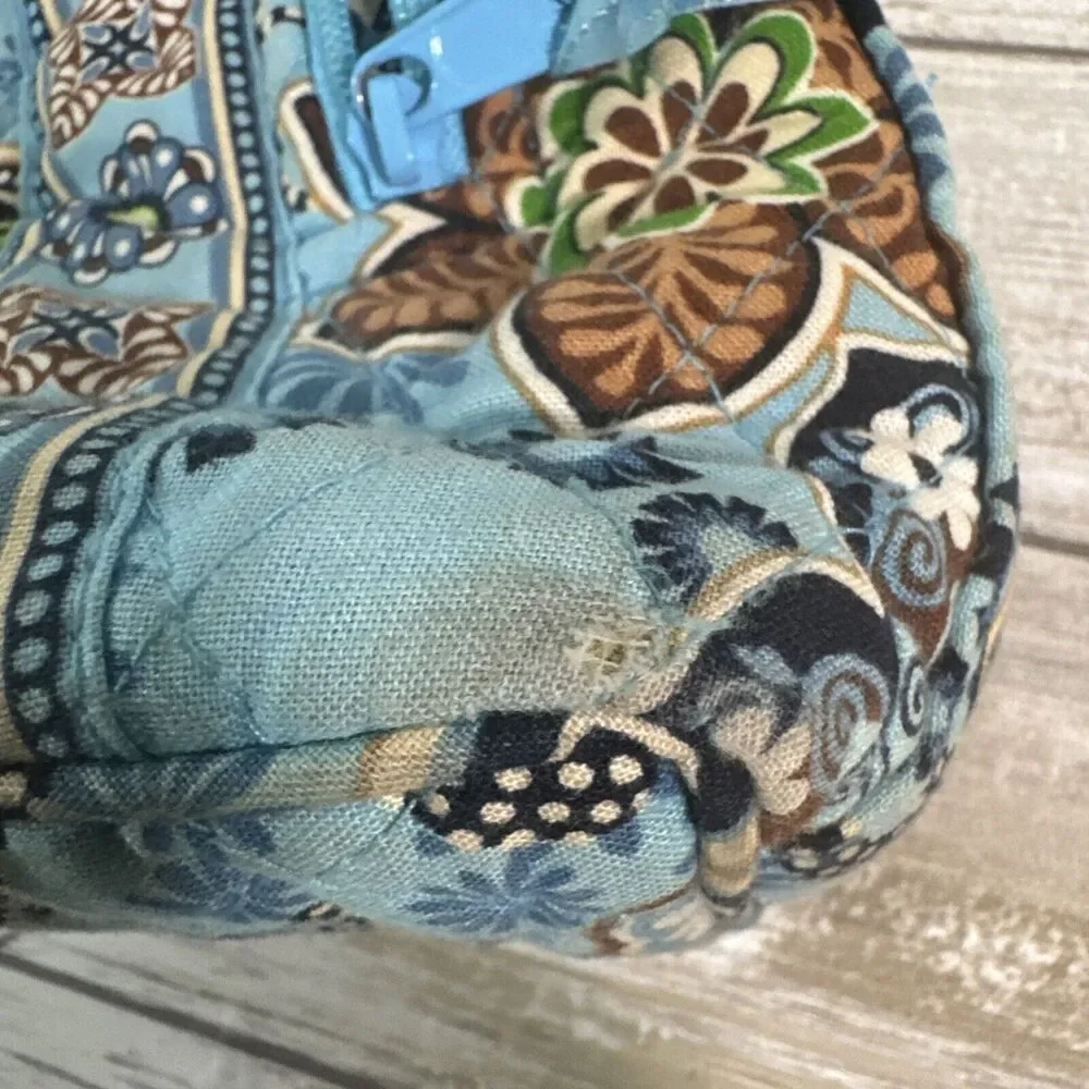 VERA‎ BRADLEY BALI BLUE CROSSBODY HIPSTER SUMMER 2009 SOME SIGNS OF WEAR